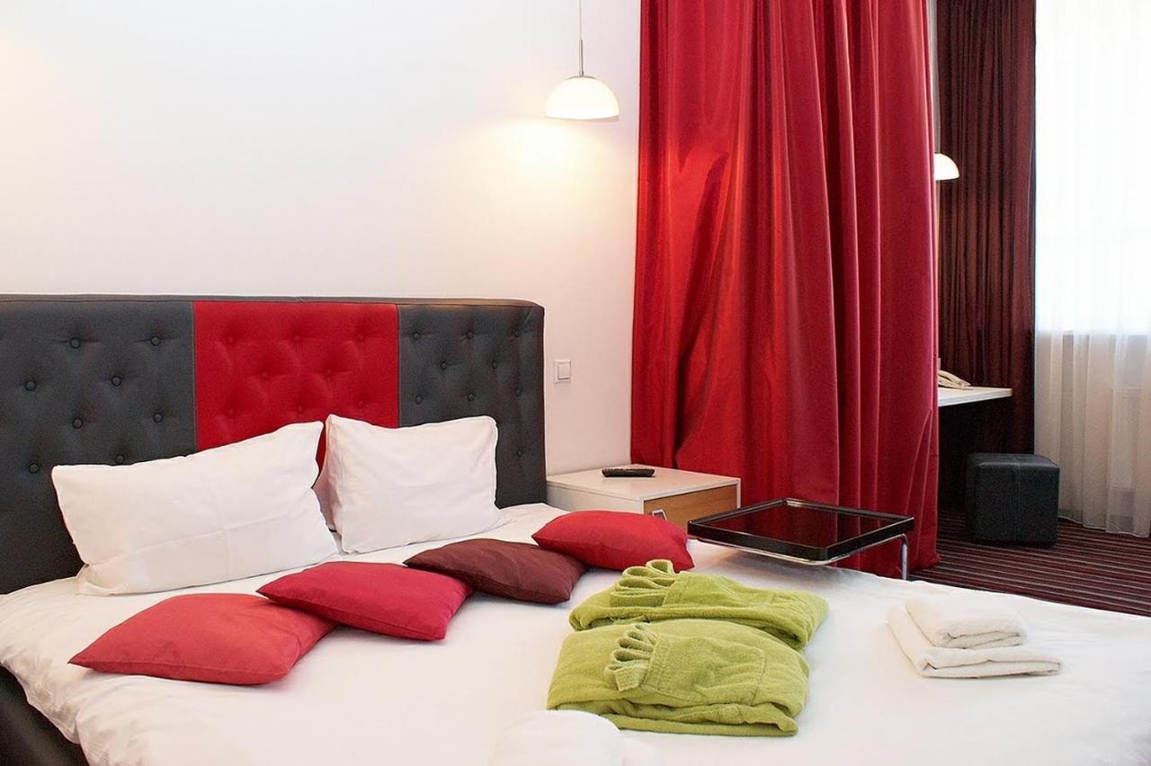 Hotel Kalyna คาร์คิฟ ภายนอก รูปภาพ