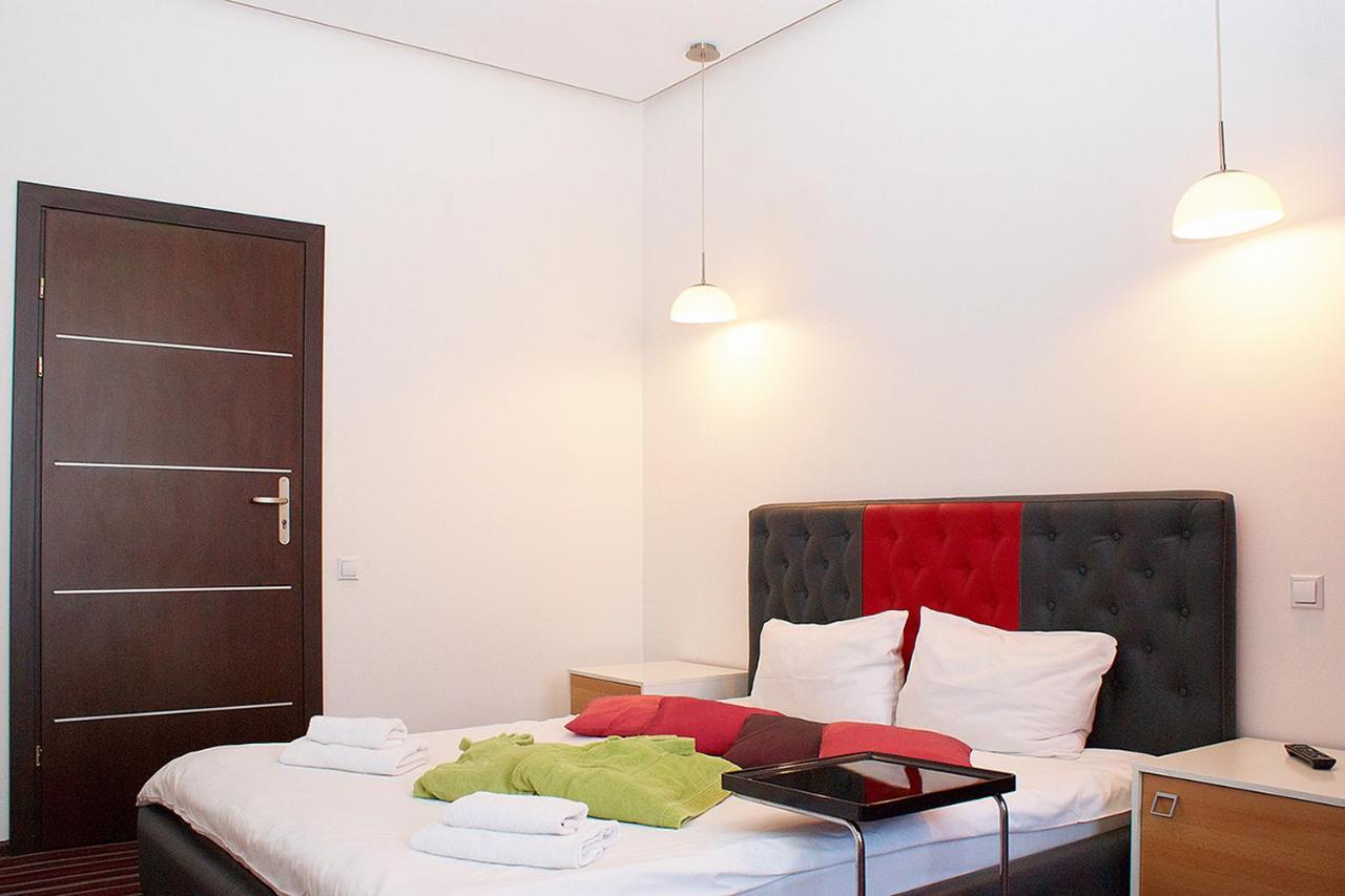 Hotel Kalyna คาร์คิฟ ภายนอก รูปภาพ