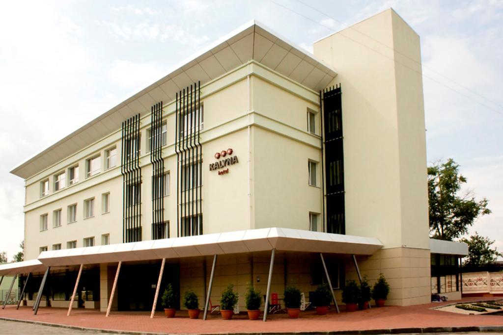 Hotel Kalyna คาร์คิฟ ภายนอก รูปภาพ